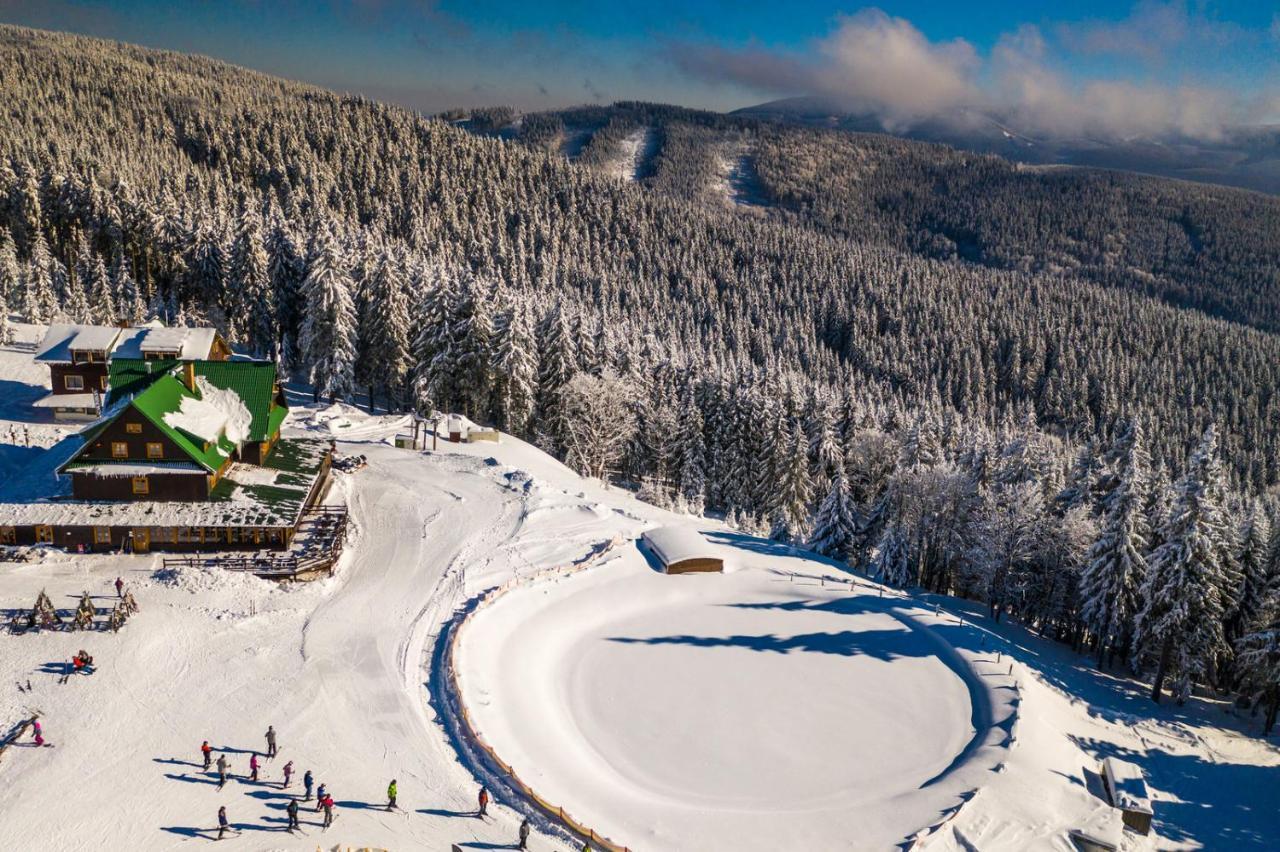 Horsky Hotel Paprsek Stare Mesto  Luaran gambar