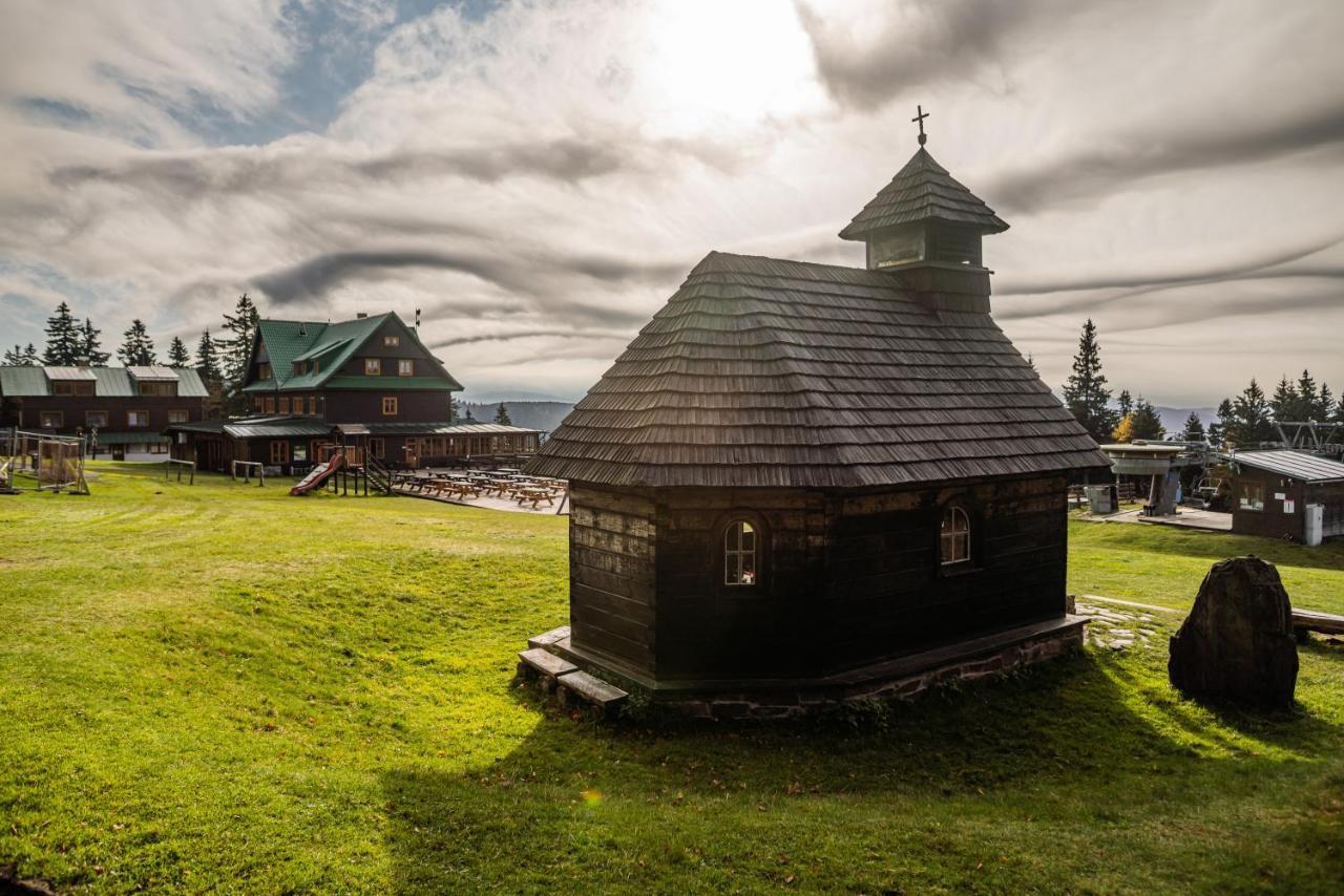 Horsky Hotel Paprsek Stare Mesto  Luaran gambar