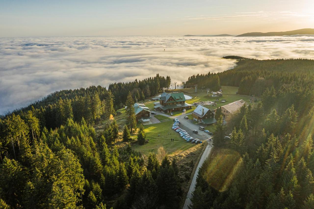 Horsky Hotel Paprsek Stare Mesto  Luaran gambar