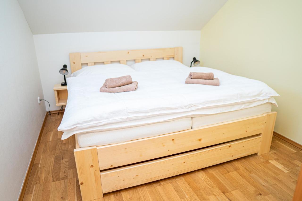 Horsky Hotel Paprsek Stare Mesto  Luaran gambar