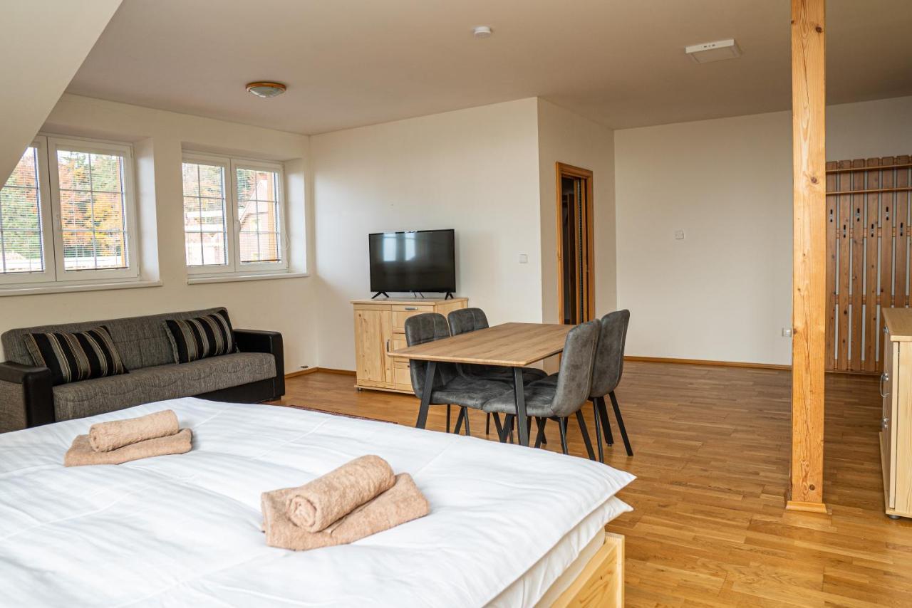 Horsky Hotel Paprsek Stare Mesto  Luaran gambar