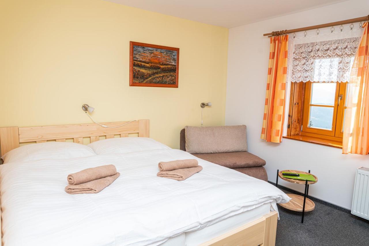 Horsky Hotel Paprsek Stare Mesto  Luaran gambar