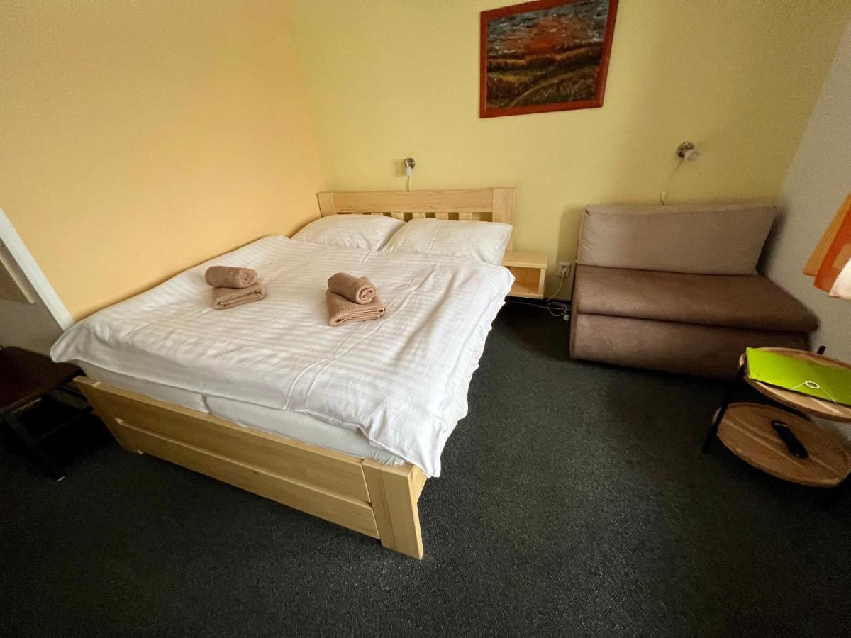 Horsky Hotel Paprsek Stare Mesto  Luaran gambar