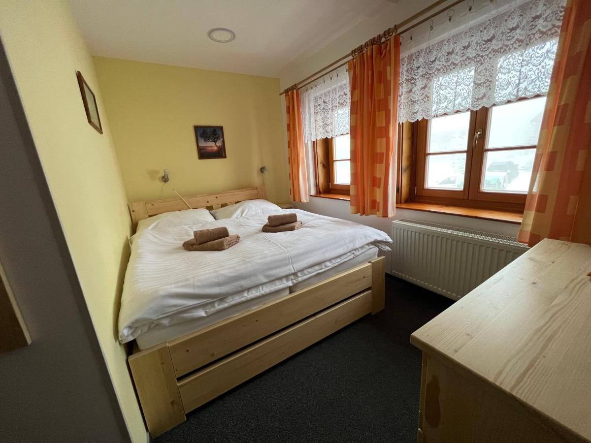 Horsky Hotel Paprsek Stare Mesto  Luaran gambar