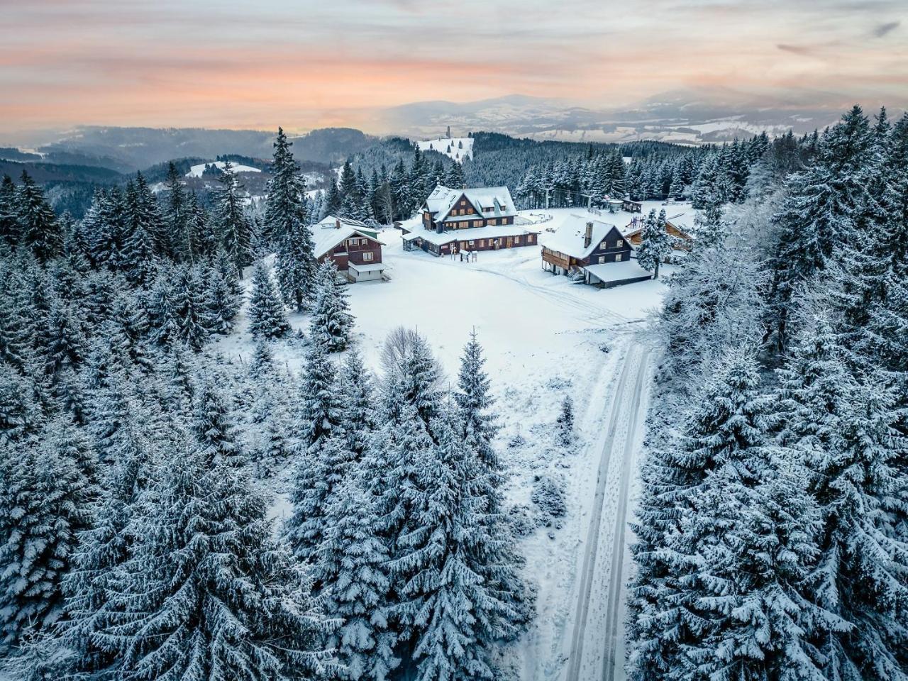 Horsky Hotel Paprsek Stare Mesto  Luaran gambar